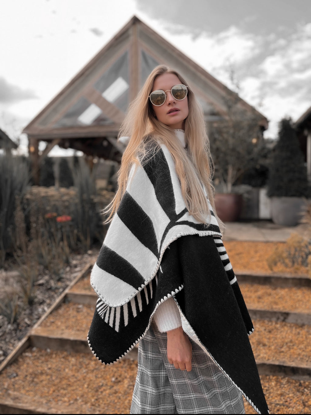 PONCHO | NATURA BLACK